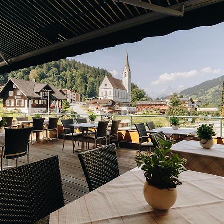 Hotel Hirschen Silbertal Luaran gambar