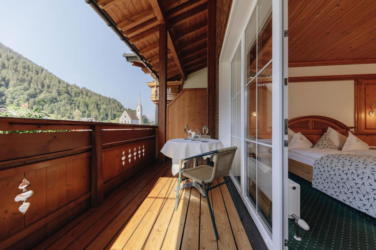 Hotel Hirschen Silbertal Luaran gambar
